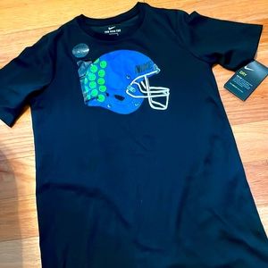 Nike drifit tee